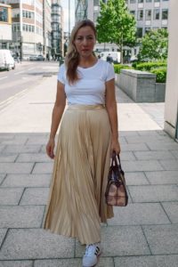 Pleated skirt